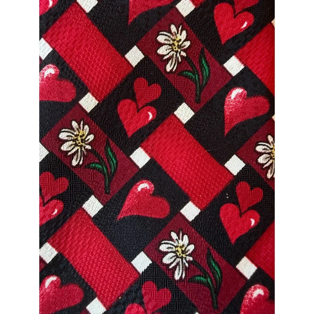 Novelties Hallmark Cards By MMG Mens Tie Red Black Hearts Daisies Valentines Day